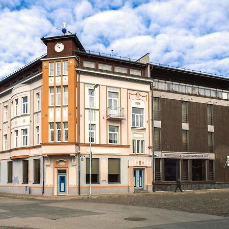 Hotel Kolumbs Liepāja Esterno foto