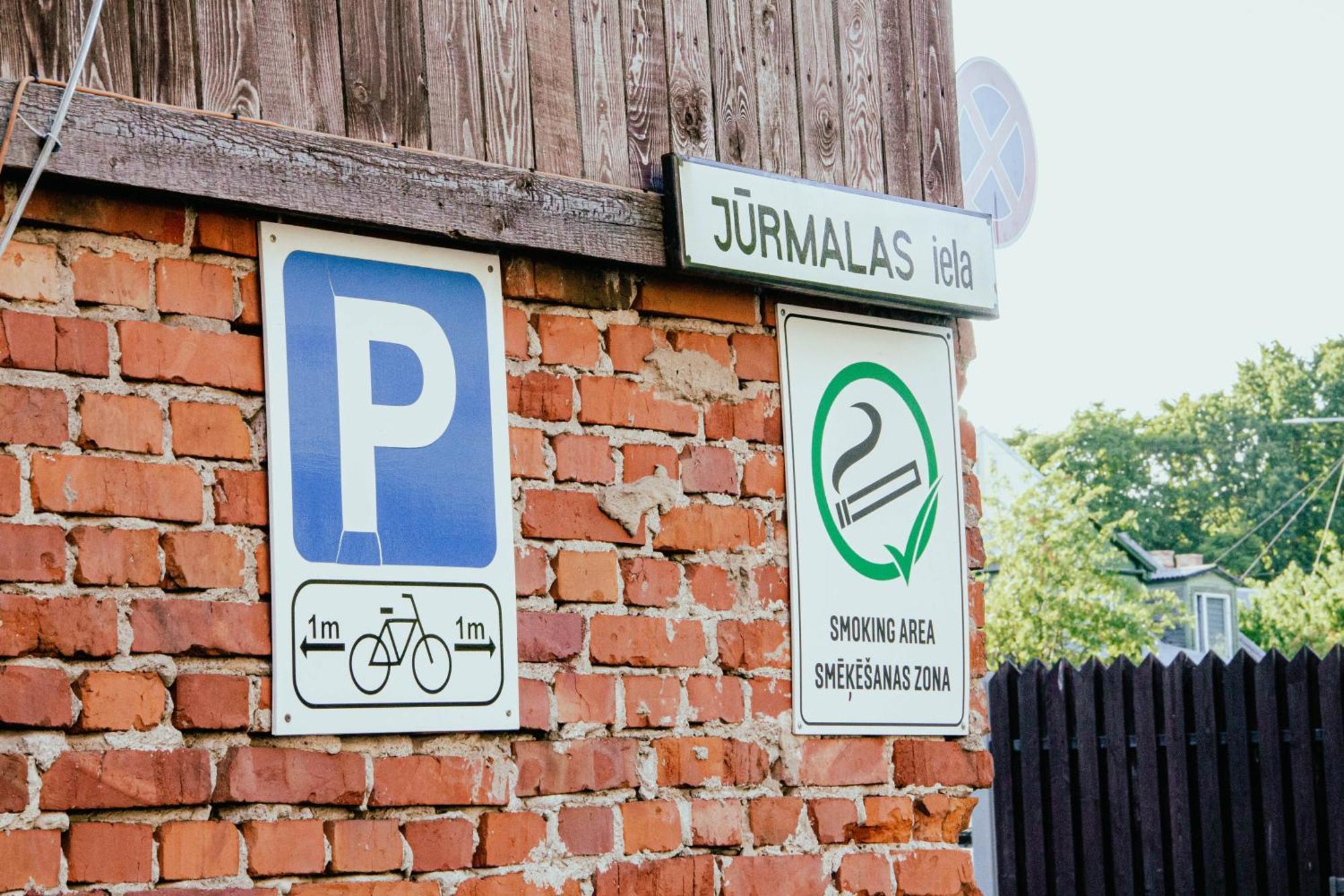 Hotel Kolumbs Liepāja Esterno foto