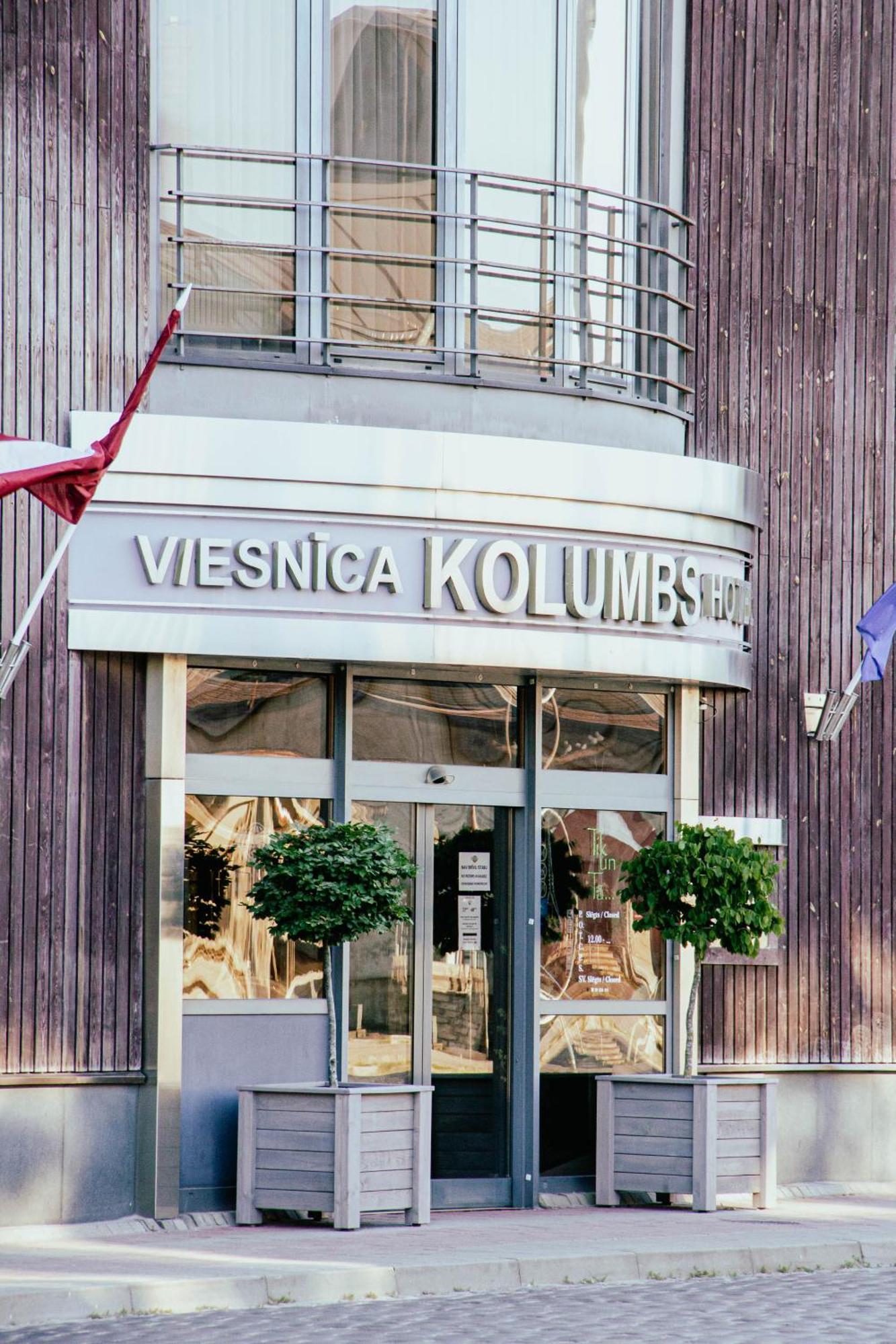 Hotel Kolumbs Liepāja Esterno foto