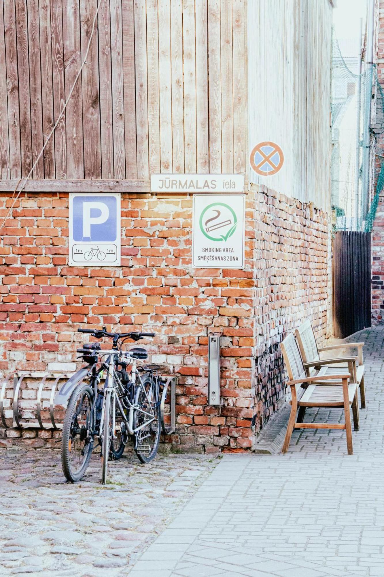 Hotel Kolumbs Liepāja Esterno foto