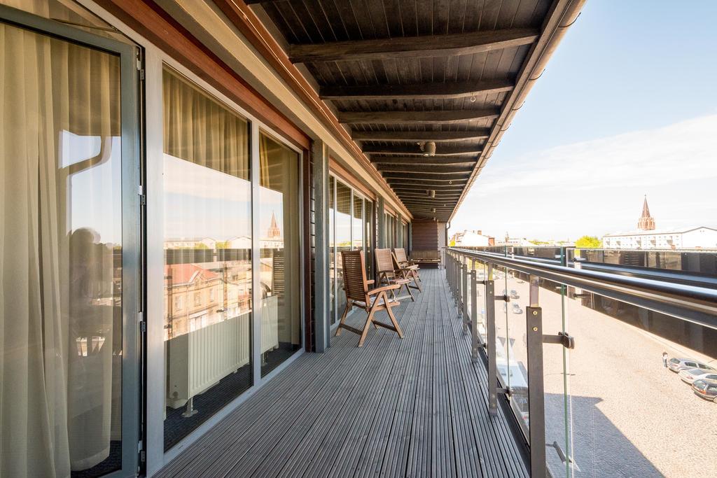 Hotel Kolumbs Liepāja Esterno foto
