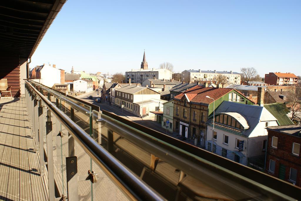 Hotel Kolumbs Liepāja Esterno foto
